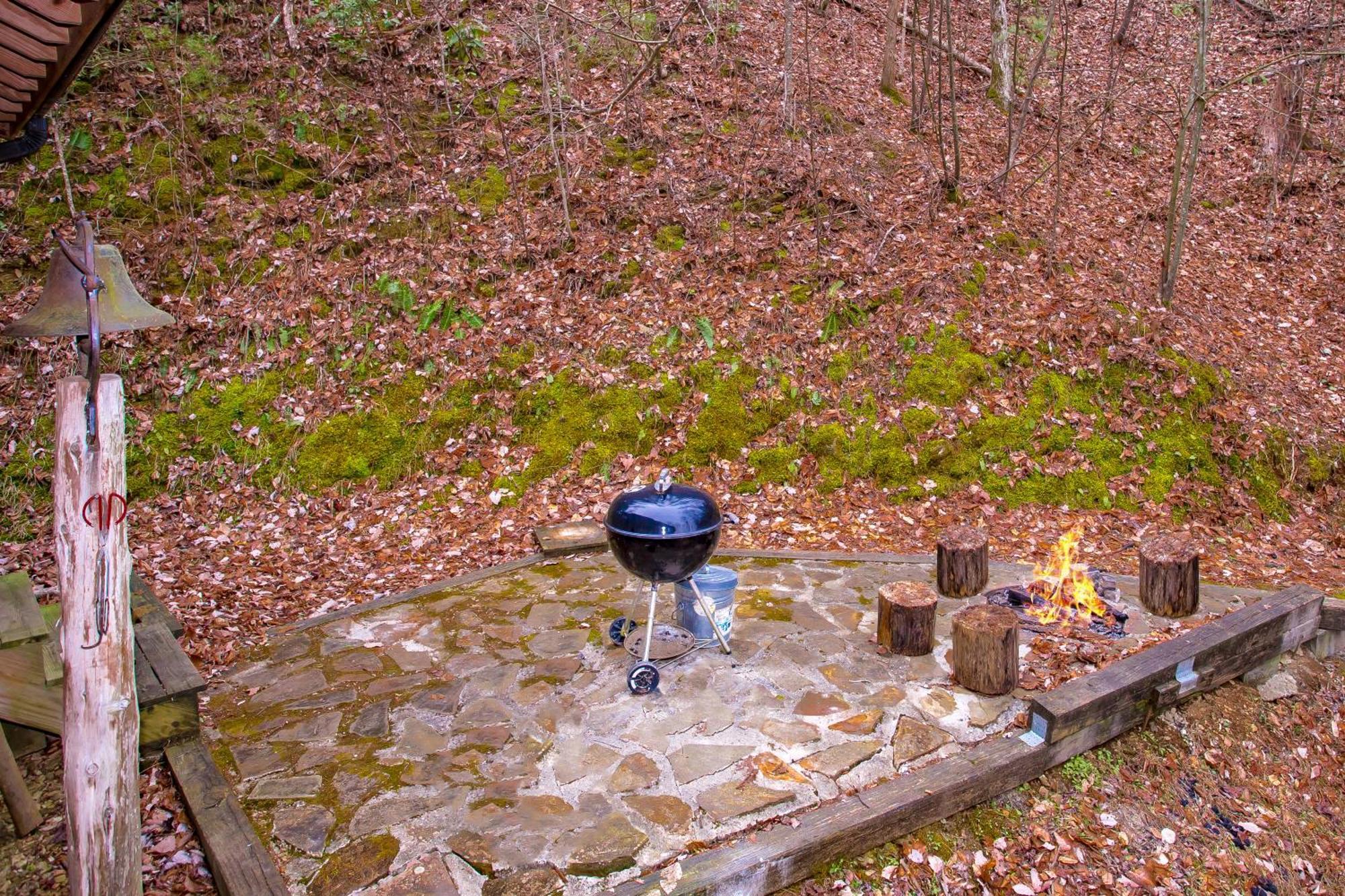 Alpine Joy-Hot Tub, Pond Access ,1089 Of Free Tickets For Each Paid Day, Dollywood And More! タウンゼンド 部屋 写真
